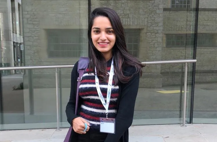 The Midnight Entrepreneur: A Psychology Graduate who Showed how to Launch a Stationery Business